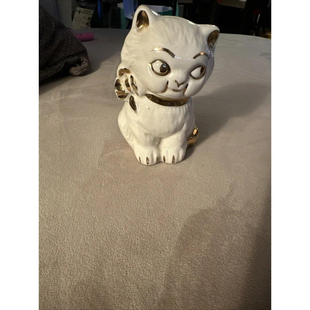 Vintage Pocelain/ Ceramic Mini Cat Fingurine White W/ Gold Accents piggy bank